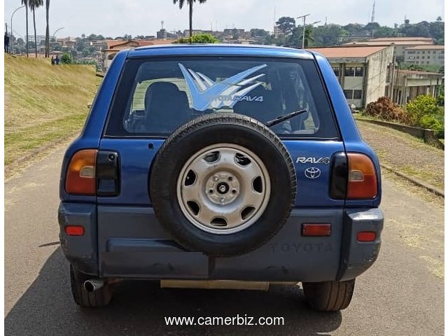 1998 Toyota Rav4 a vendre a Yaounde.  - 25589