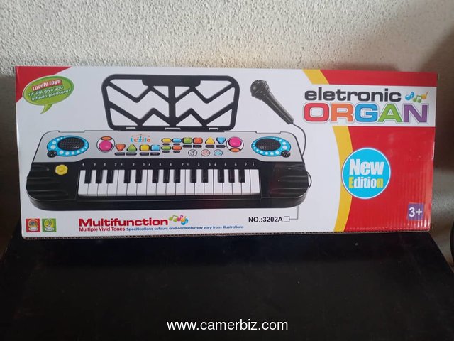 Piano electronique pour enfants avec microphone et multifonctions. Modèle electronic MORGAN - 2022 - 25823
