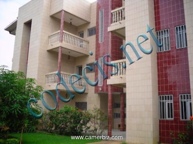 Appartement de 03 chambres à louer à Bastos, Yaoundé. 650.000 F CFA le mois - 2617