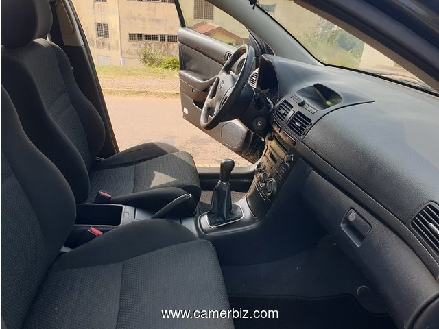 2006 Toyota Avensis: YAOUNDE.  - 26388