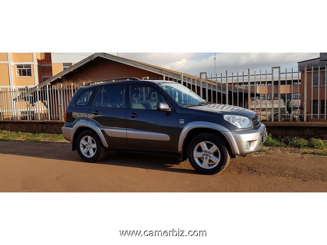 Belle 2005 Toyota Rav4 Full Option Avec 4WD a Vendre. - 2740