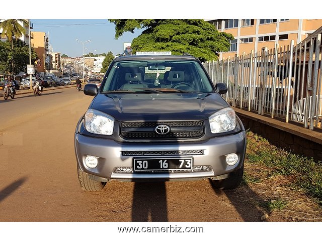 Belle 2005 Toyota Rav4 Full Option Avec 4WD a Vendre. - 2740