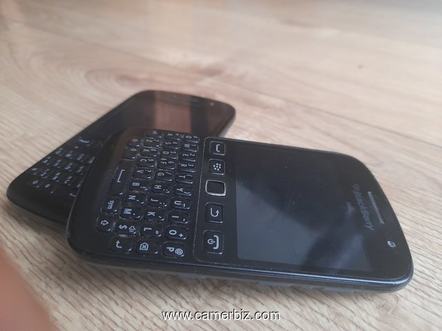 BlackBerry 9720 Smartphone - 28813