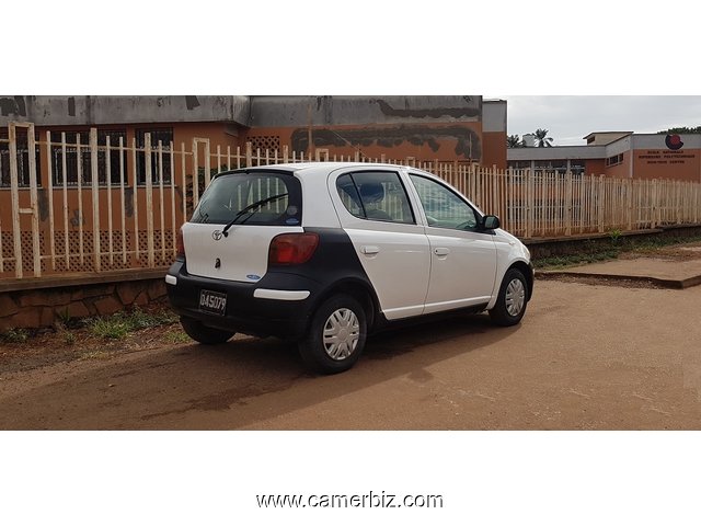 2005 Toyota Yaris Automatique Full Option Avec 4WD(4X4) a Vendre - 3218