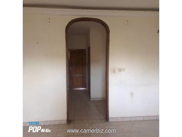 Appartement de 02 chambres à louer à Bonammoussadi , Douala 130.000 F CFA le mois - 33168