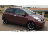 2010 Toyota Yaris Automatique avec sièges en cuir à vendre à Yaoundé. 
