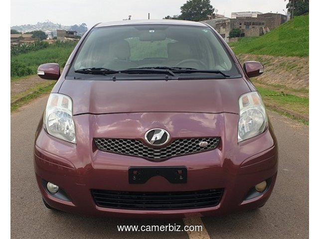 2010 Toyota Yaris Automatique avec sièges en cuir à vendre à Yaoundé.  - 33173