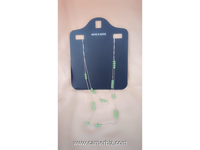 Collier (chaine) / Bijoux pour femmes avec perles vertes (Bij0001) - 33428