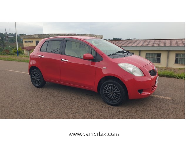 2008 Toyota YARIS Automatique avec 4WD. YAOUNDE - 33979