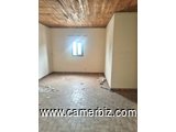 Studio pour bureaux avec parking à Essos bordure de route principale - 34248