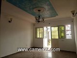 Bel Appartement avec eau chaude parking, forage à Nkoabang - 34279