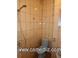 appartement 02 chambres a louer biyem-assi - 3429