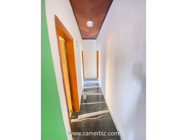 Bel appartement avec parking à Etoudi - 34294