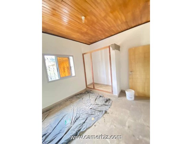 Bel appartement avec parking à Etoudi - 34294