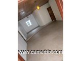 Villa avec parking à Nkoabang bordure de goudron - 34325