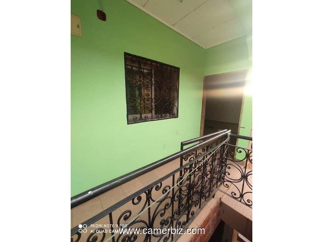 Appartement avec Forage, parking à Nsam Obam. 2 chambres 2 douches  - 34351