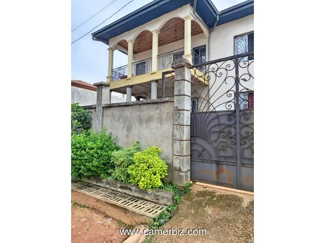 Duplex à vendre à Odza derrière le petit marché  - 34396