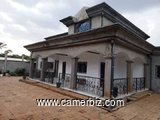 Beau duplex à vendre à Odza petit marché - 34422