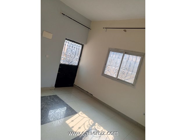 Magnifique Appartement à louer à Ahala Nanga city accés goudronné - 34433