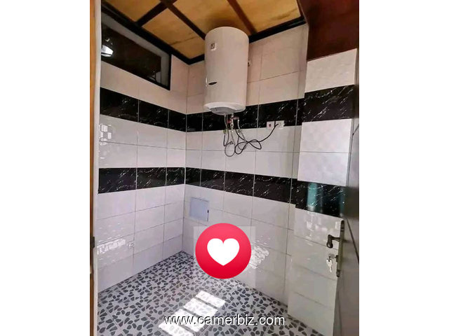 Beau studio à louer à Simbock ebanda avec clim eau chaude gardien parking forage - 34447