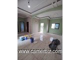 Appartement neuf à louer à Emana avec eau chaude gardien forage parking - 34482