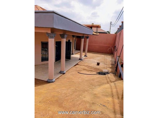 Belle et grande villa à Nkolmesseng Accès goudronné - 34521