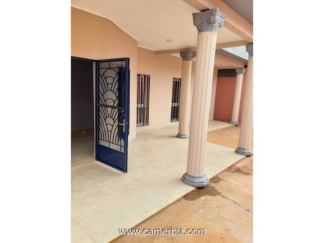 Belle et grande villa à Nkolmesseng Accès goudronné - 34521