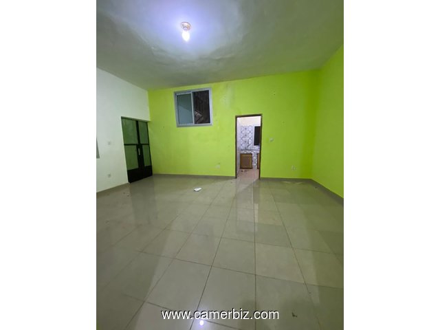 Vaste Appartement haut standing avec parking  à Damas. 2 chambres 2 douches - 34655