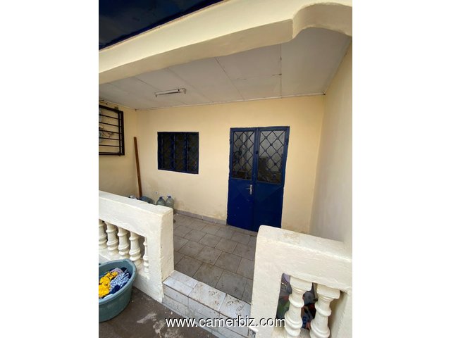 Appartement a Etoug Ebe.  2 chambres 2 douches - 34657