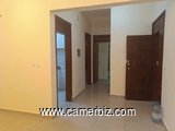 Bel appartement Eau chaude, gardien parking forage à Ahala - 34667
