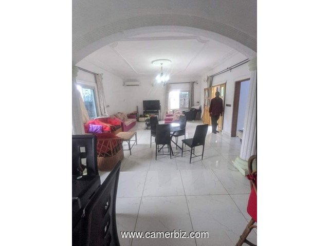 Vaste Appartement avec clim eau chaude parking forage à Awae Monti - 34677