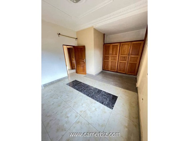 Studio neuf avec parking forage à Emana Moto 150f - 34692