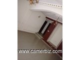 Appartement individuel avec parking à nyom Messassi.  2  chambres 2 douches - 34717