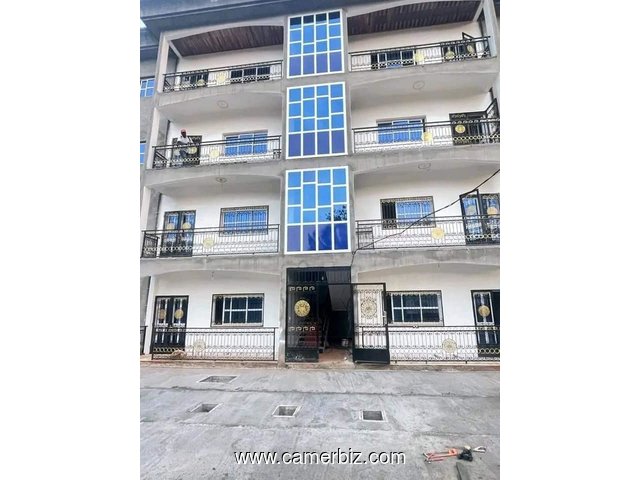 Appartement neuf avec caméra, clim, gardien parking forage à Ngousso. Accès goudronné à 90%. Moto150 - 34743