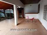Villa titrée avec piscine, espace vert, forage parking à vendre à Bastos  - 34745
