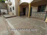 Appartement propre avec eau chaude parking à Santa Barbara. moto 150F  - 34752