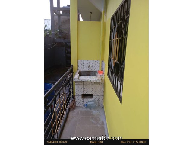 Appartement avec gardien parking forage à Odza Nkolnda.  2 chambres 2 douches - 34760
