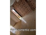 Appartement pour bureaux en bordure de route à Omnisports.2 chambres 2 douches  - 34859
