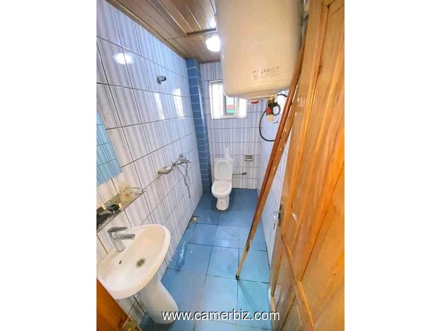 Studio haut standing, forage parking à Olembé  - 35105