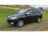 2010 Toyota VANGUARD Automatique 7 place à Yaounde. - 35128