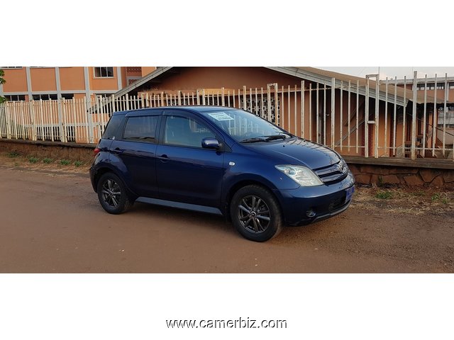 Belle 2006 Toyota Ist a Vendre - 3543