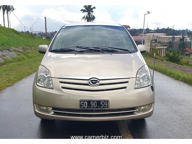 4.499.000Frs! 2004 Toyota Corolla Spacio Automatique avec 7 Places - 35438