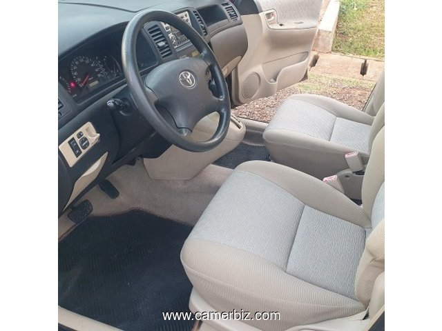 4.499.000Frs! 2004 Toyota Corolla Spacio Automatique avec 7 Places - 35438
