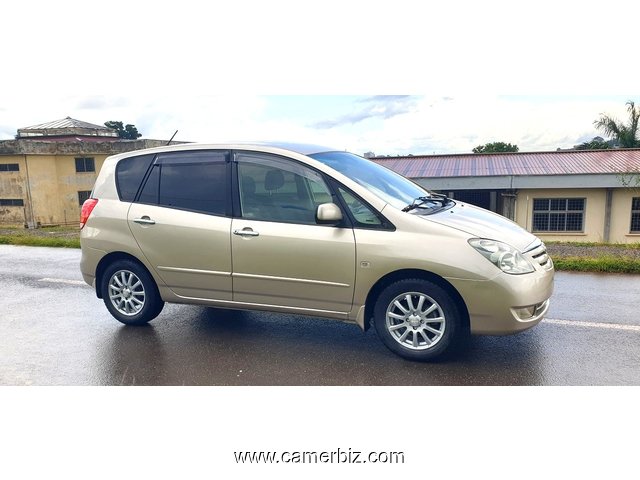 4.499.000Frs! 2004 Toyota Corolla Spacio Automatique avec 7 Places - 35438