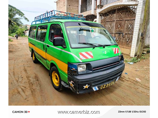 4,700,000FCFA-BUS-TOYOTA HIACE-EN 19PLACES VERSION 1997-OCCASION DU CAMEROUN-BON ETAT - 35519
