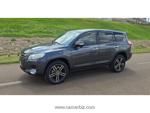 4WD 2010 Toyota VANGUARD Automatique avec 7 Places. YAOUNDE.  - 35586