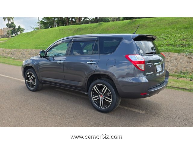 4WD 2010 Toyota VANGUARD Automatique avec 7 Places. YAOUNDE.  - 35586