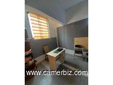 Bureau à louer à akwa  - 35735