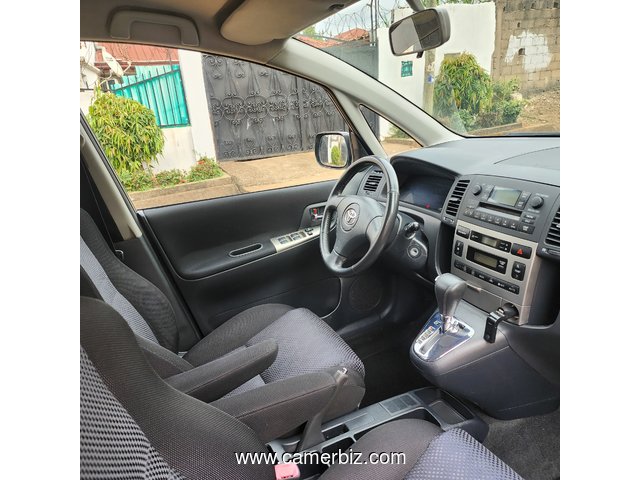 Corolla verso  - 35747