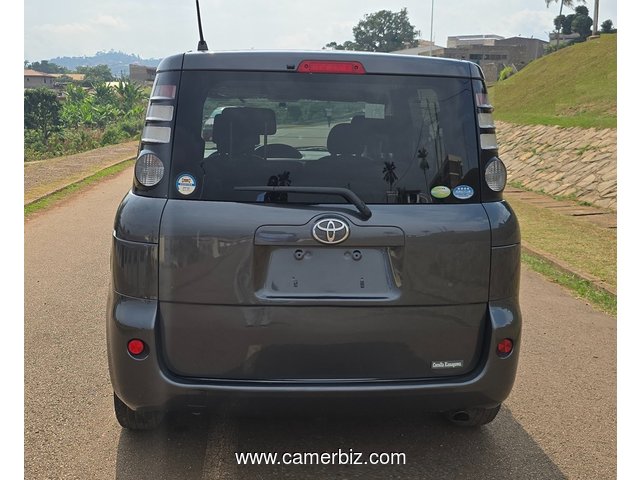  2009 Toyota SIENTA Automatique 7 places. YAOUNDE.  - 35860